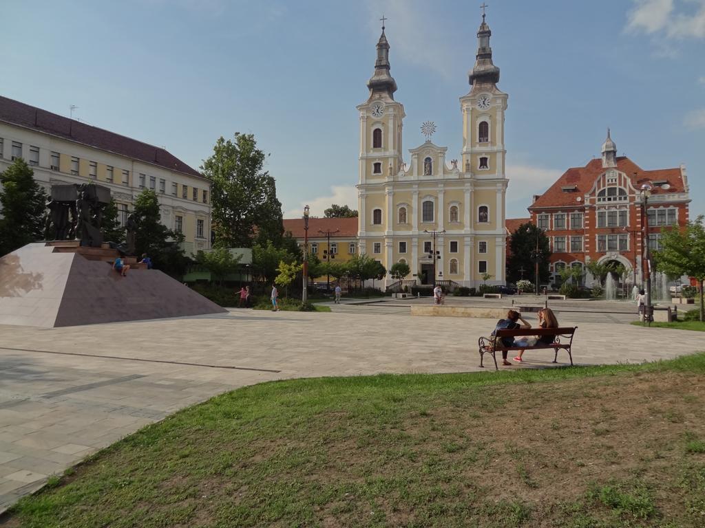 Dia Apartman Мишкольц Экстерьер фото
