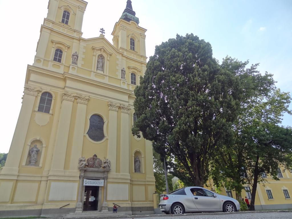 Dia Apartman Мишкольц Экстерьер фото