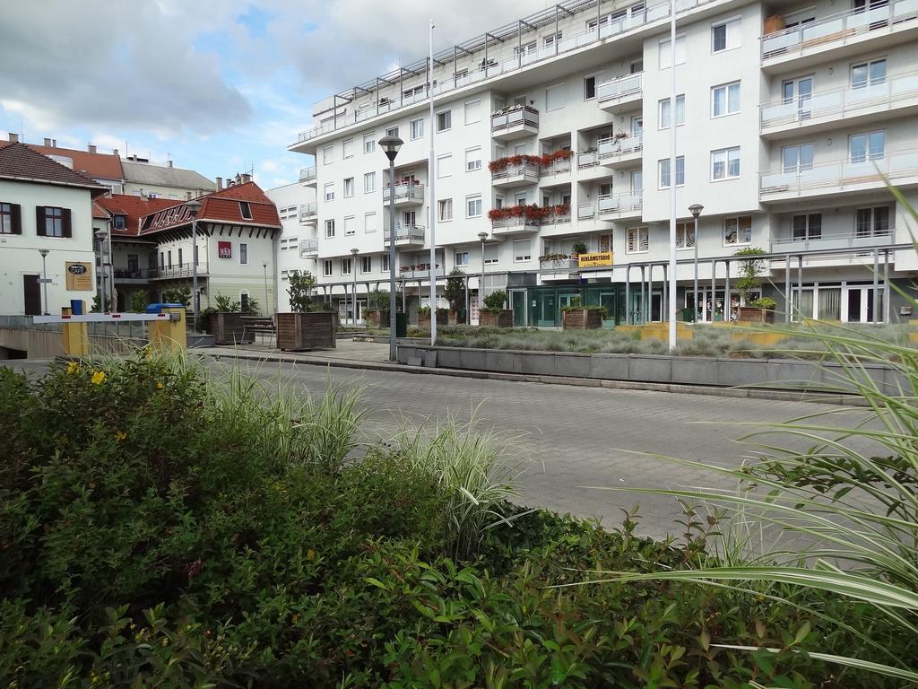 Dia Apartman Мишкольц Экстерьер фото